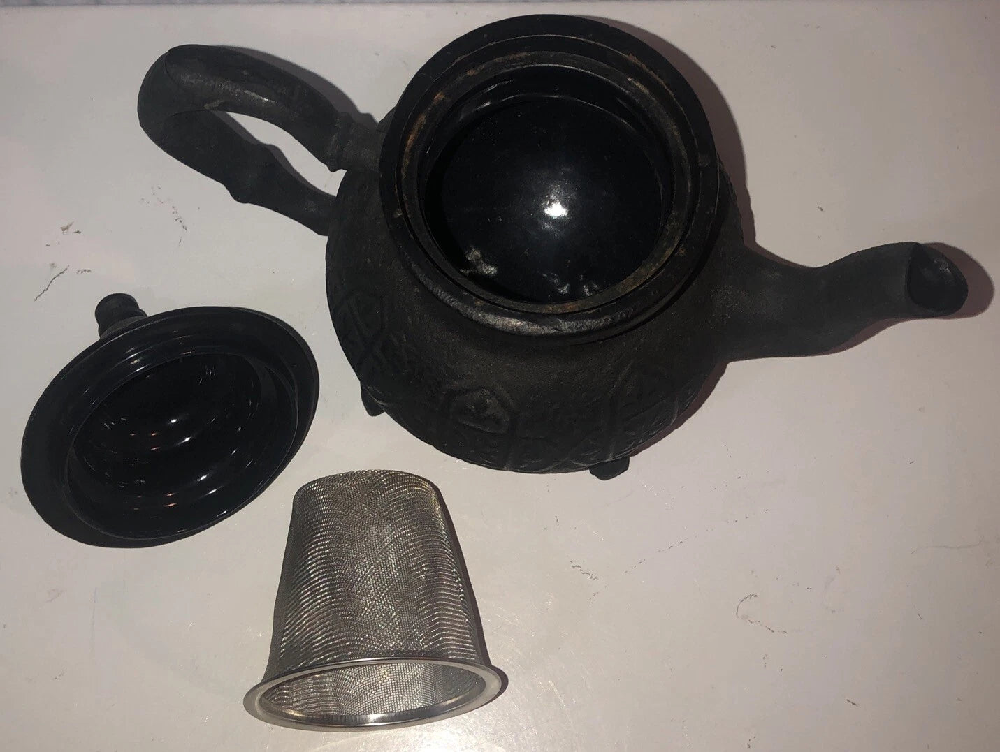 Ornate Vintage Cast Iron/Enamel Moroccan Style Tea Kettle 8" w/strainer basket