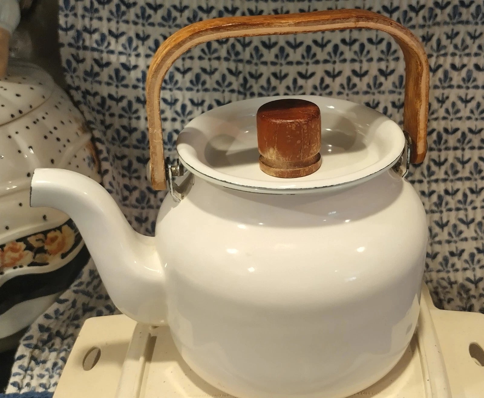 Vintage Enamel Coated Copco Style Teapot Kettle Rustic Farmhouse