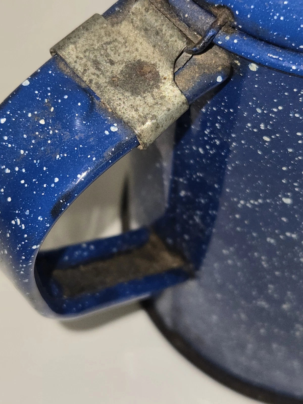 VTG Appropriately Rusted Blue Enamelware Small Camping Tea Coffee Pot