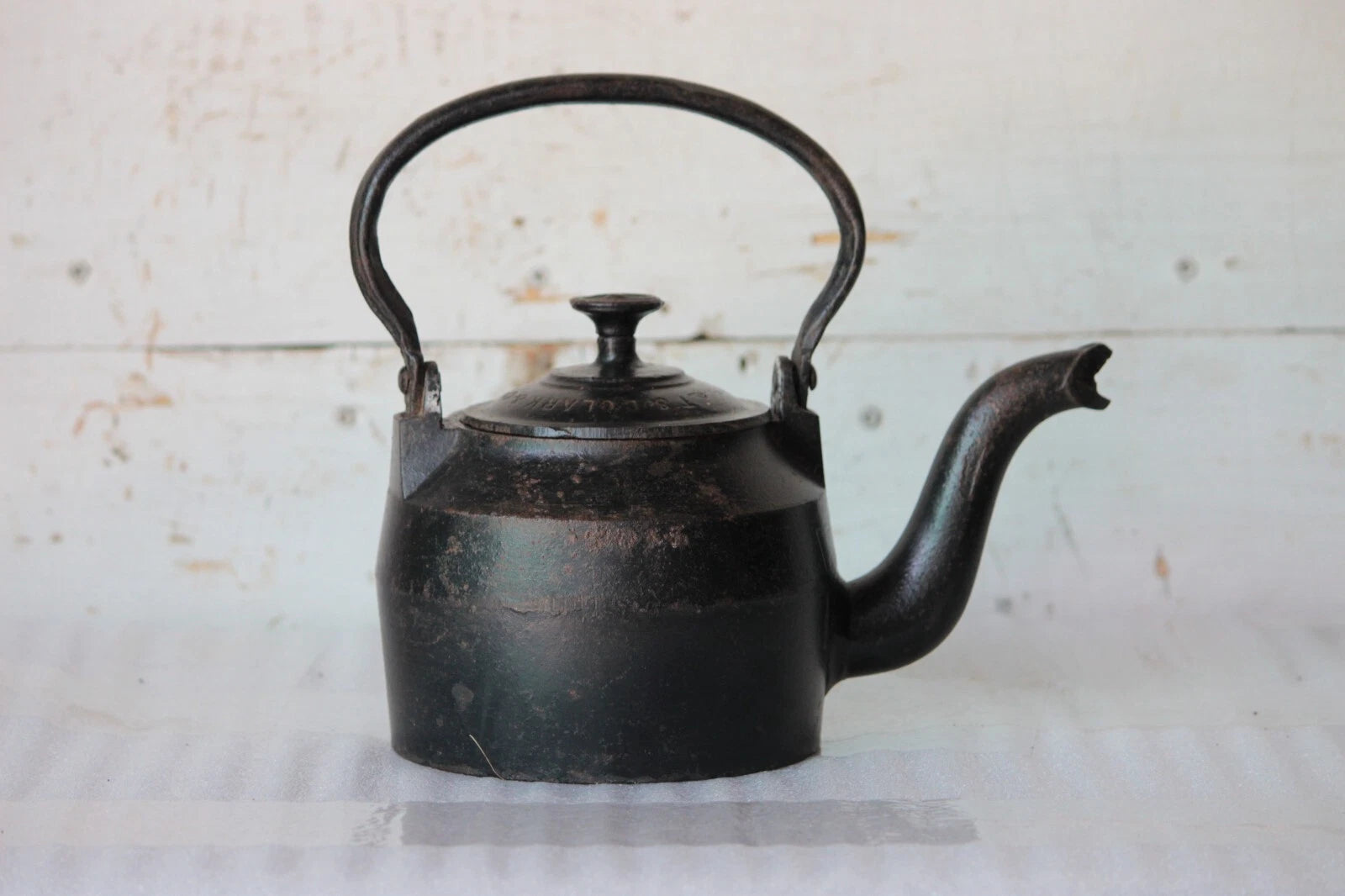 Enamel Inside Vintage Tea Kettle Cast Iron 2½Pints Kitchenware Made in England