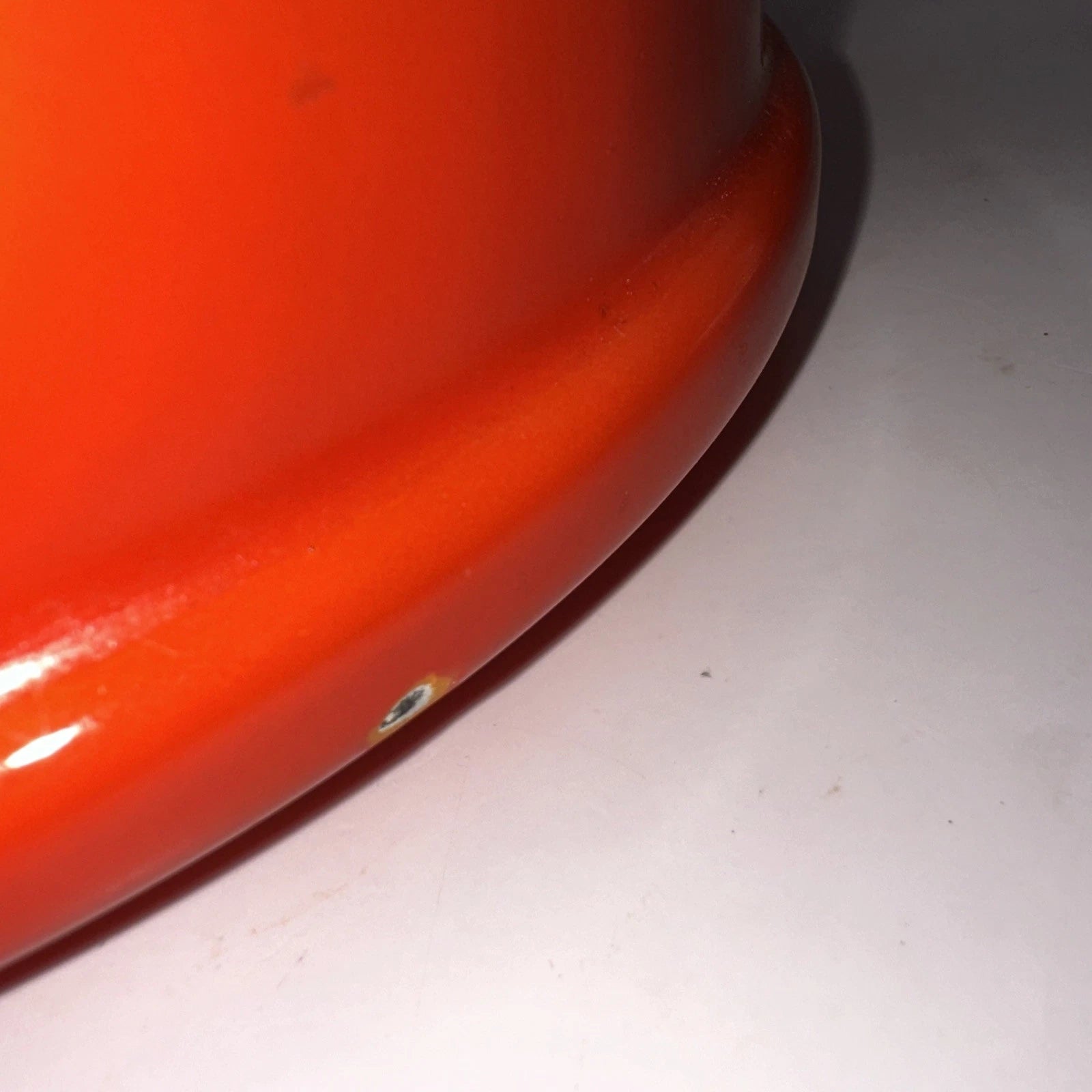 Le Creuset Orange Flame Enamel Whistling Tea Kettle Pot Sturdy Handle 1.7 Qt