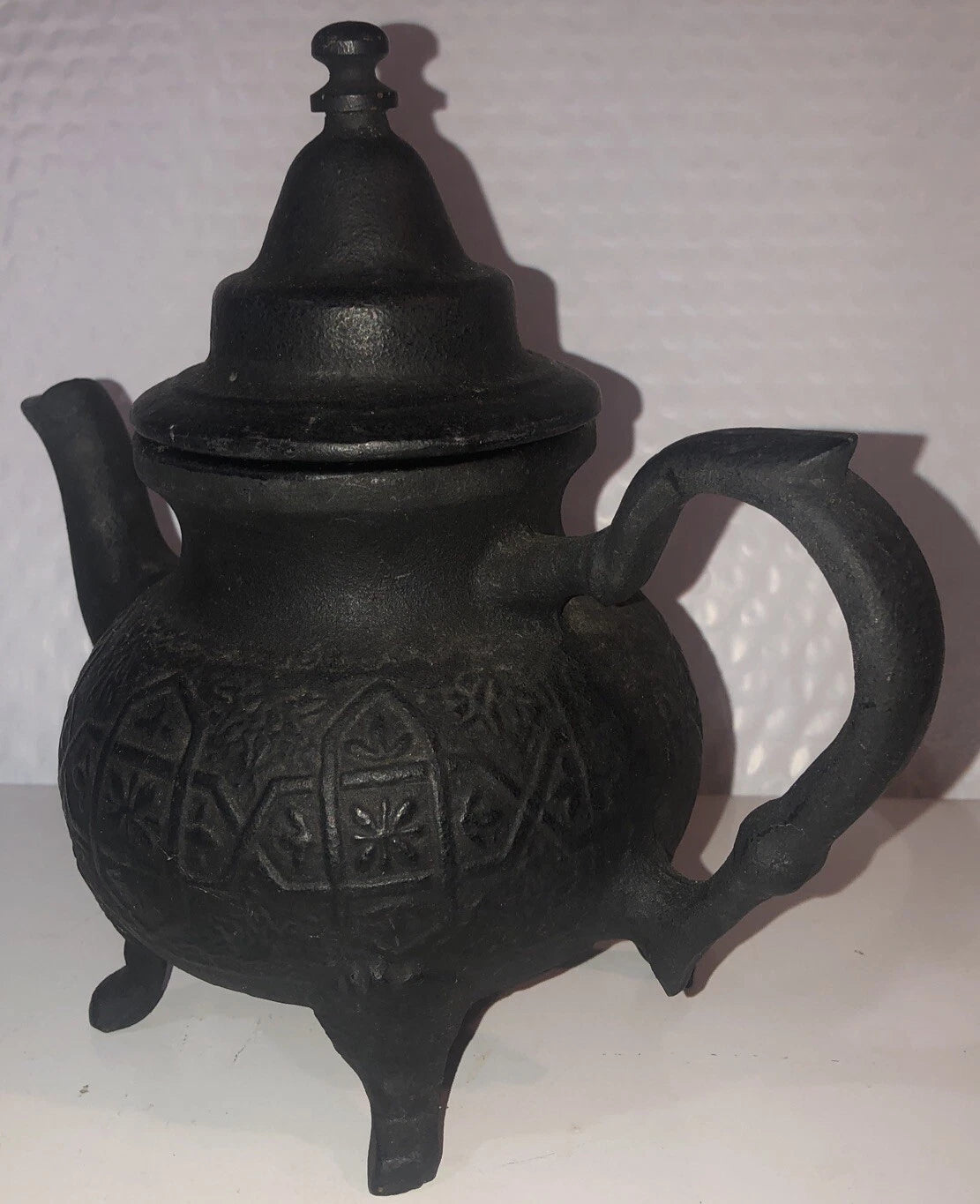 Ornate Vintage Cast Iron/Enamel Moroccan Style Tea Kettle 8" w/strainer basket