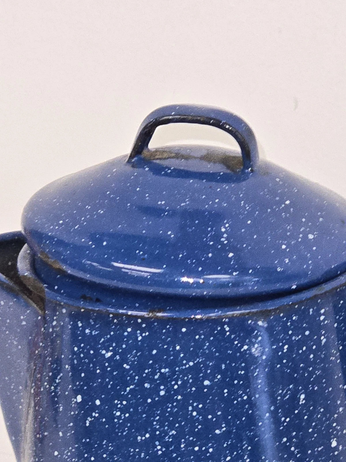 VTG Appropriately Rusted Blue Enamelware Small Camping Tea Coffee Pot