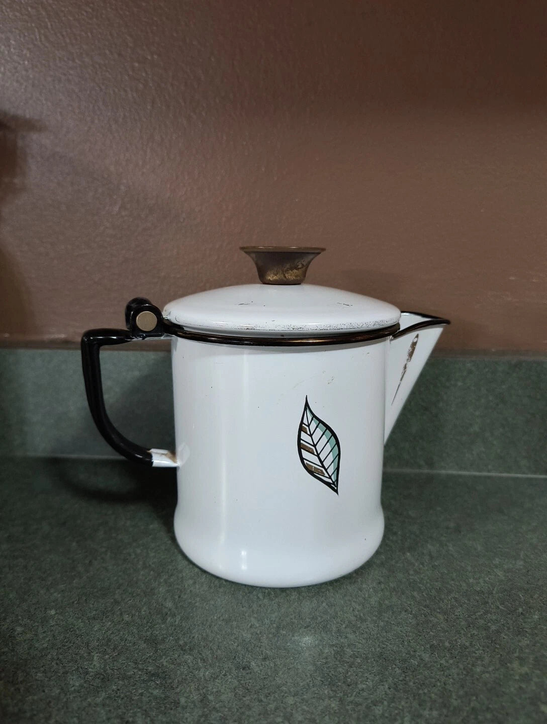 GEORGES BRIARD MCM ENAMELWARE TEA POT WHITE PINEAPPLE LEAVES STRAWBERRY BLACK