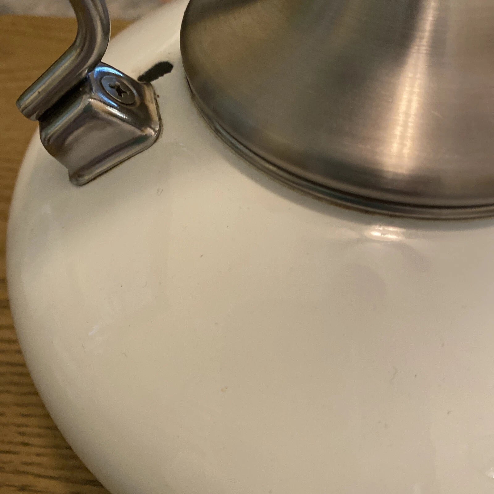Chantal Tea Kettle White Enamel On Steel 1.7 Qt