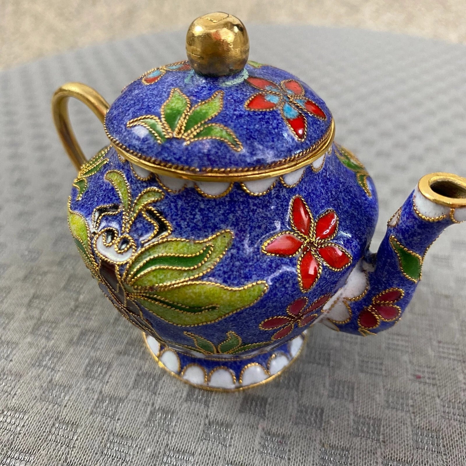 Vtg Miniature Cobalt Blue Enamel Gilded Cloisonne Floral Metal Back Teapot & Lid