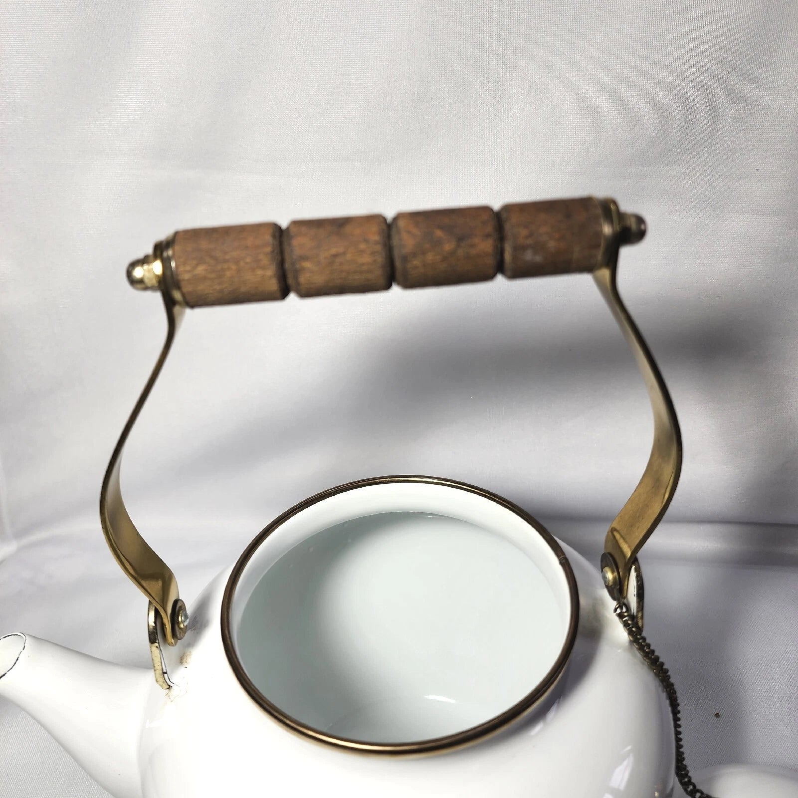 Vtg 1988 Tea Kettle Pot Enamel White Poppies Flowers Brass National Housewares