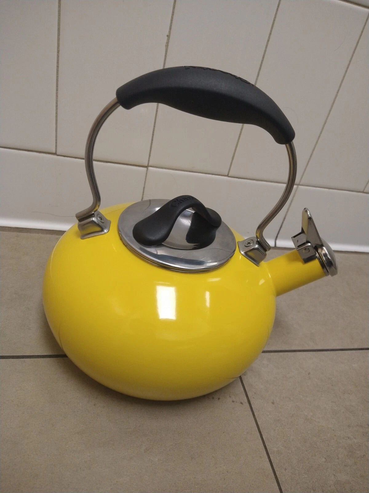 Chantal Vintage Whistling Tea Kettle Tea Pot Enamel On Steel Canary Yellow