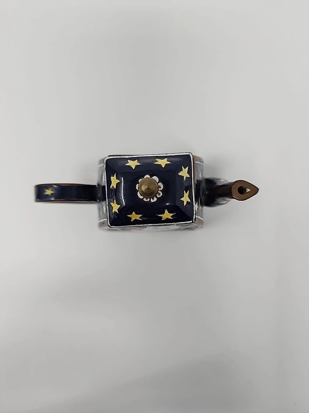 MINI ENAMEL TEA KETTLE TEAPOT KELVIN CHEN 1999 DECORATIVE CAT STARS RETIRED