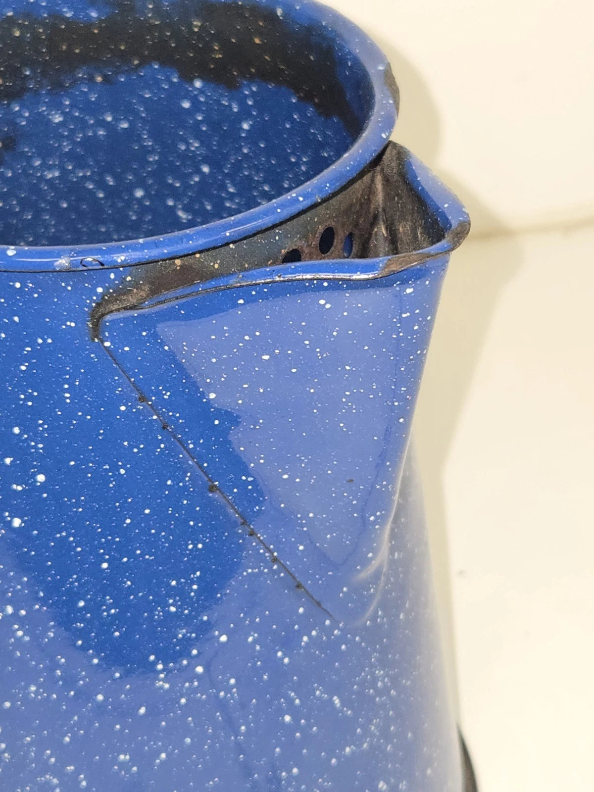 VTG Appropriately Rusted Blue Enamelware Small Camping Tea Coffee Pot