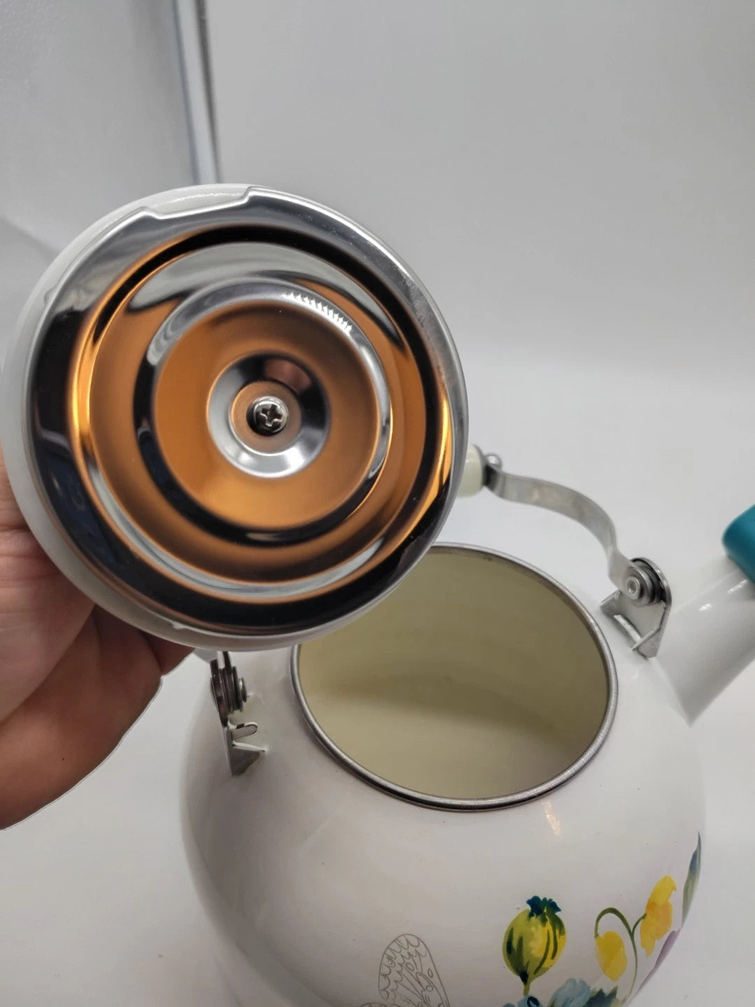 The Pioneer Woman Blooming Floral Bouquet Enamel on Steel 2-Quart Tea Kettle