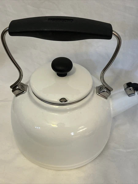 Chantal Enamel on Steel Vintage 1.7 Quart WHITE Whistling Tea Pot Kettle Preowne