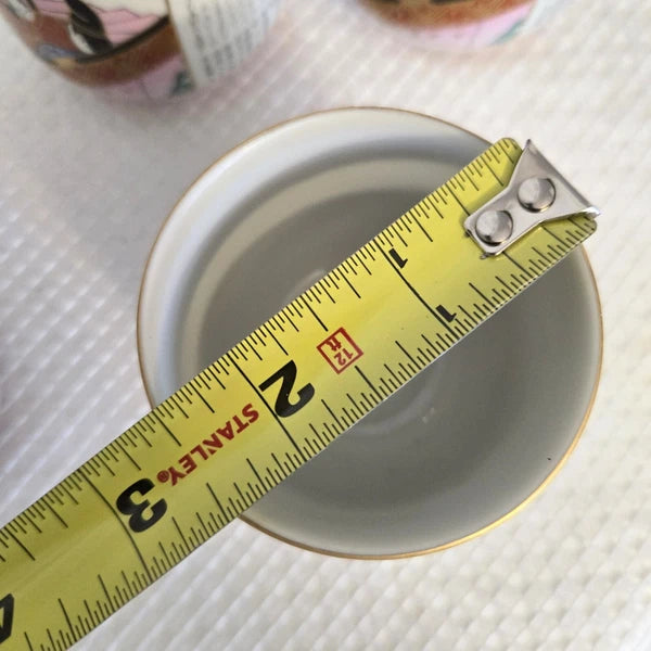 Vtg Porcelain Loose Leaf Teapot 4 Cups Oriental Design People Bamboo Handle