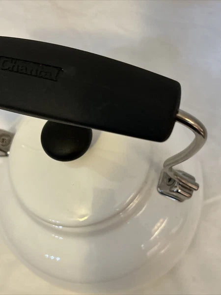 Chantal Enamel on Steel Vintage 1.7 Quart WHITE Whistling Tea Pot Kettle Preowne