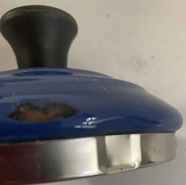 Le Creuset Whistling Tea Kettle Blue 1.6 Liter 1.7 Quart Enamel Steel Small Chip