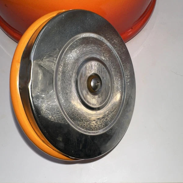 Le Creuset Orange Flame Enamel Whistling Tea Kettle Pot Sturdy Handle 1.7 Qt