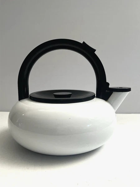 MCM Copco Sam Lebowitz Ultimo 2.5 Qt White Enameled Steel Whistling Tea Kettle
