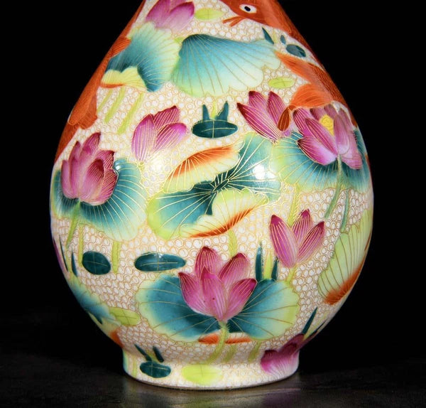 Qianlong Signed Old Chinese Colour Enamel Vase W/fish N3673
