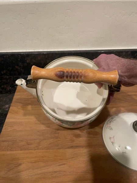 Pfaltzgraff Tea Rose Enamelware Kettle w/Lid