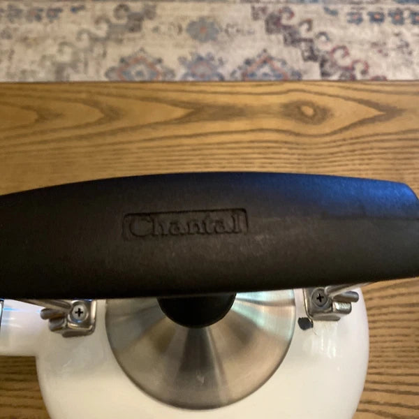 Chantal Tea Kettle White Enamel On Steel 1.7 Qt