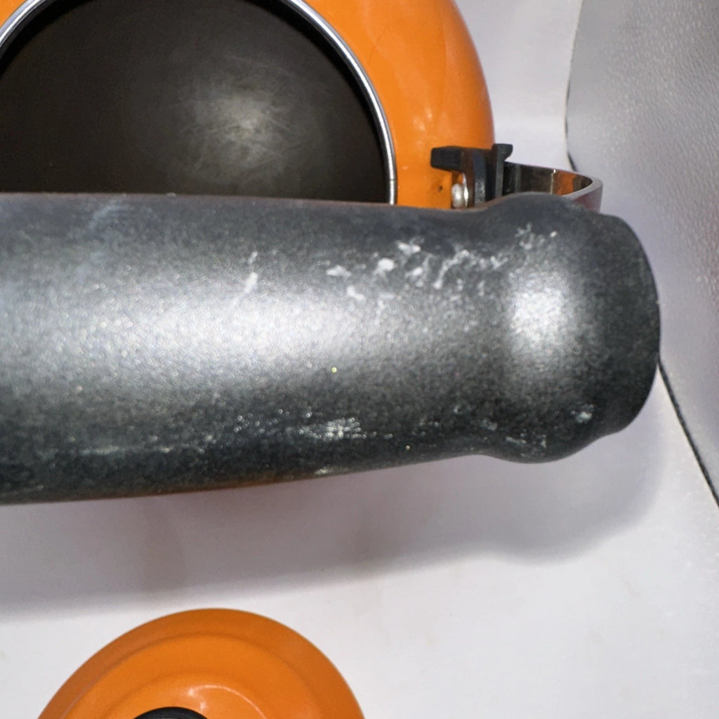 Le Creuset Orange Flame Enamel Whistling Tea Kettle Pot Sturdy Handle 1.7 Qt