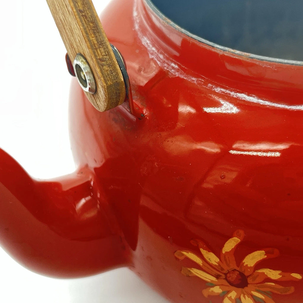 Boho Style VTG Enamel Tea Kettle Red Orange w Daisies & Teak Handle *DECOR ONLY*