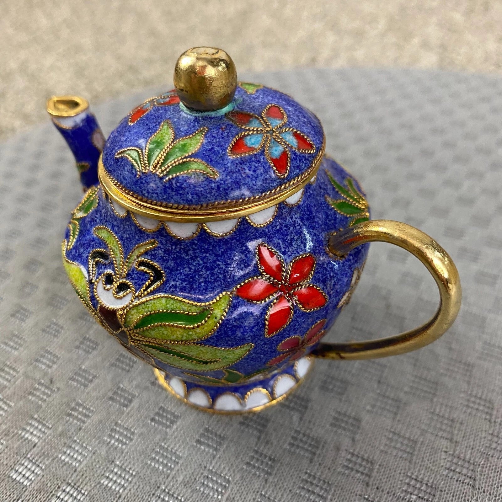 Vtg Miniature Cobalt Blue Enamel Gilded Cloisonne Floral Metal Back Teapot & Lid