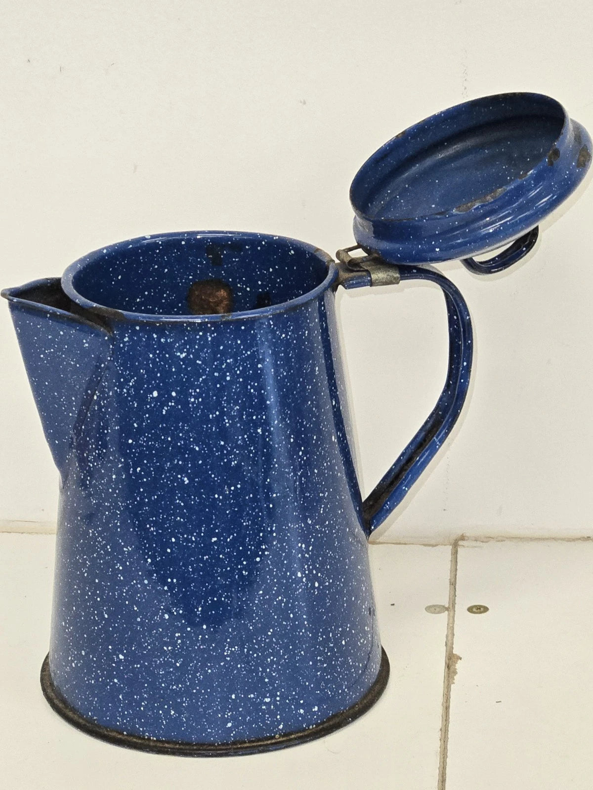 VTG Appropriately Rusted Blue Enamelware Small Camping Tea Coffee Pot