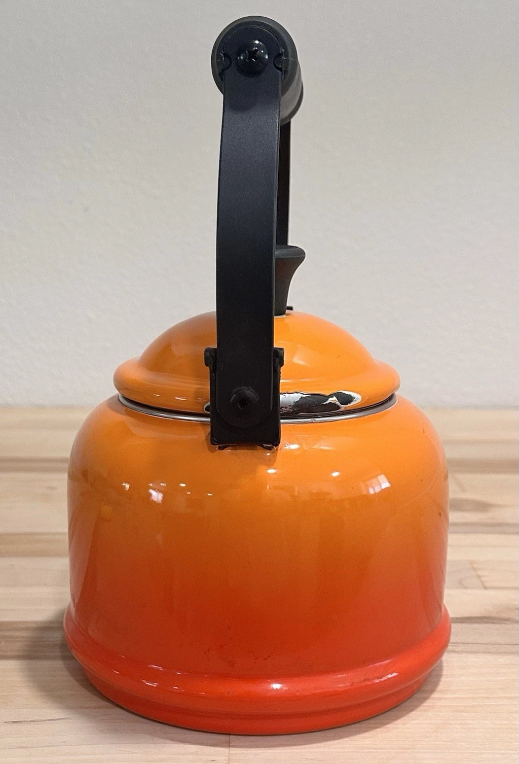 VTG Le Creuset Orange Flame Enamel Whistling Demi Kettle Teapot 1.25 Qt Pls READ