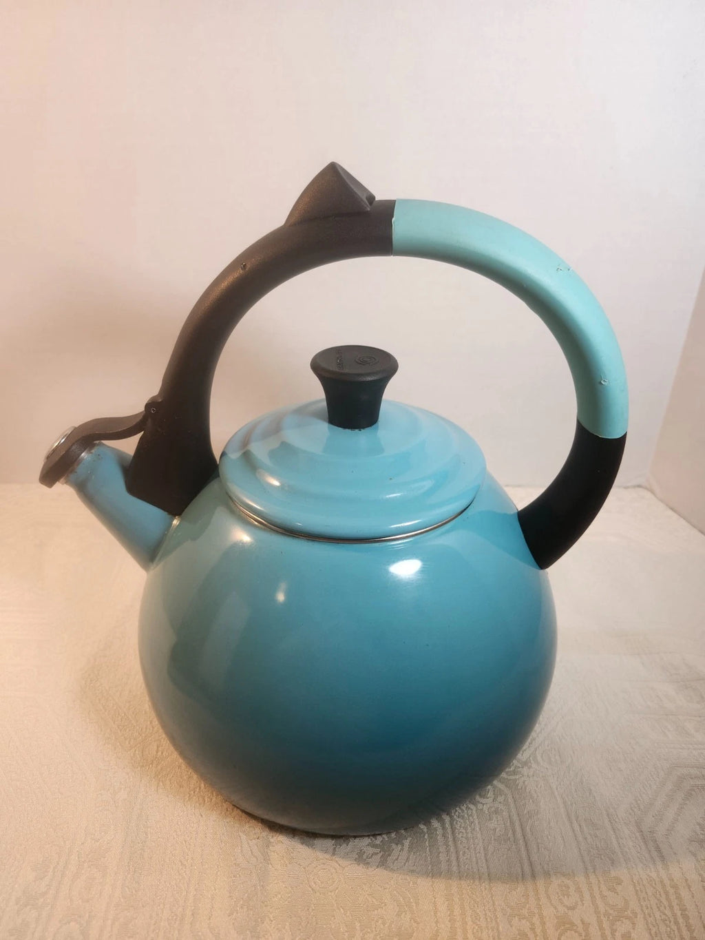 LECREUSET TEA KETTLE , TIFFANY BLUE