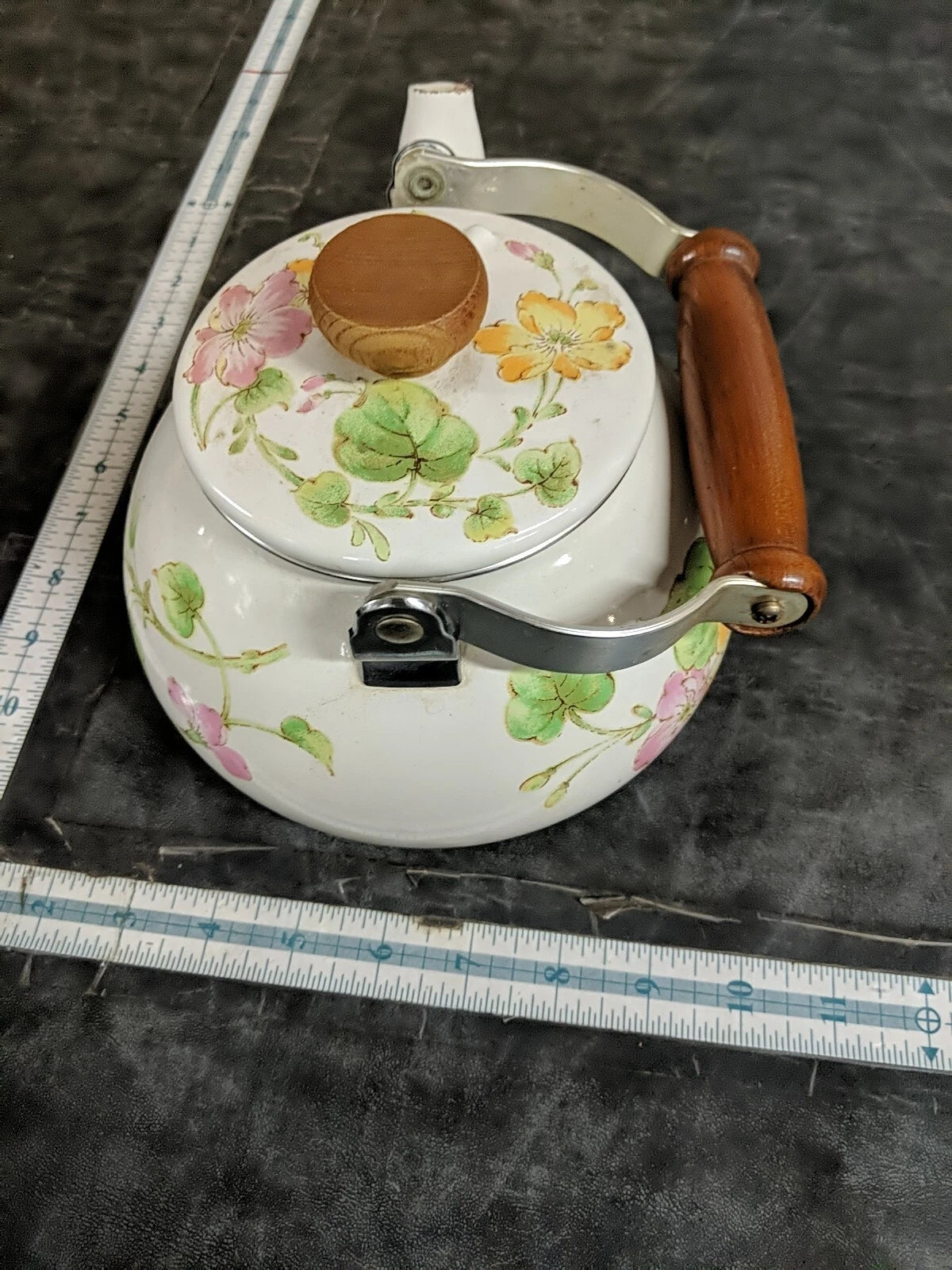 Vintage Enamel Tea Kettle Floral Pattern Wood Handle 8 Cups
