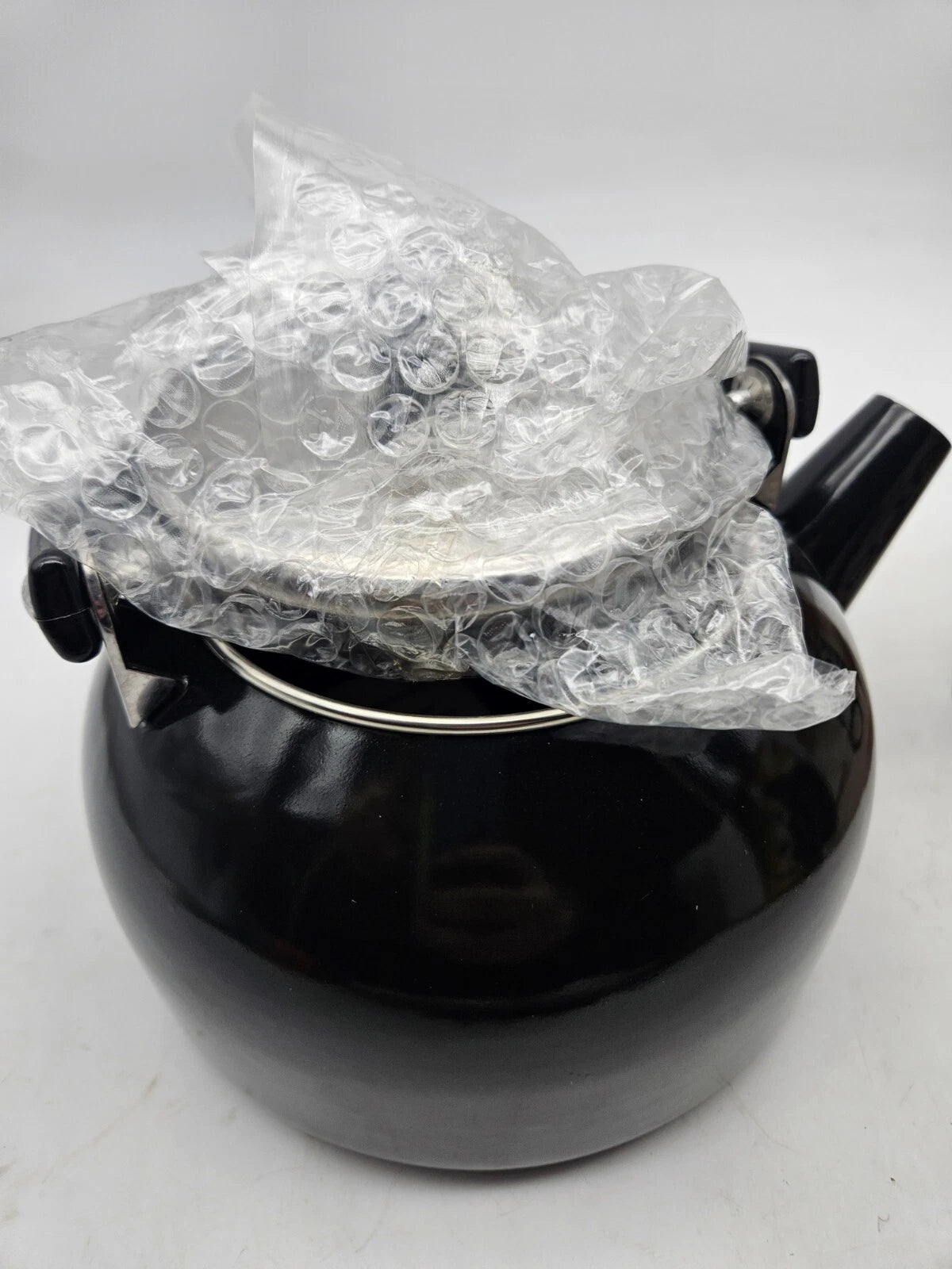 NEW Enamel on Steel Black Tea Kettle Whistling 2 Qt Ekco