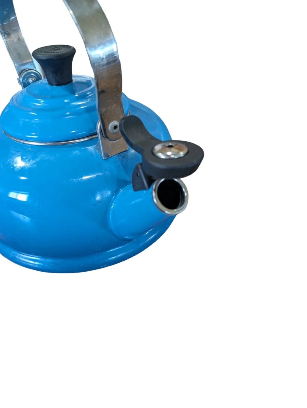 Le Creuset Enameled Steel 1.7 Quart Whistling Tea Kettle Blue Ombre