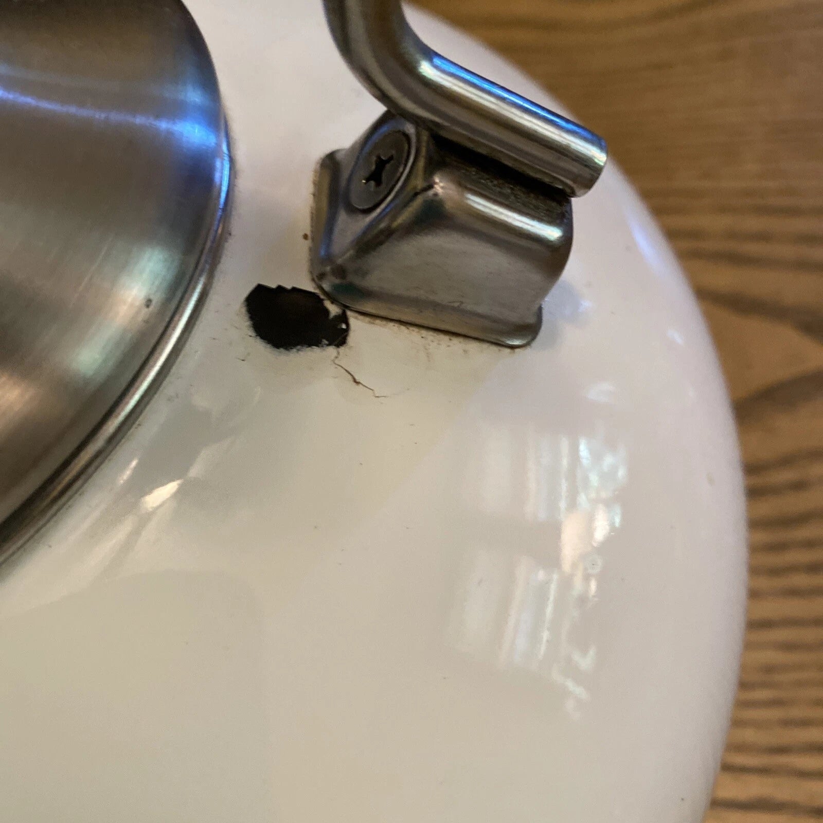 Chantal Tea Kettle White Enamel On Steel 1.7 Qt