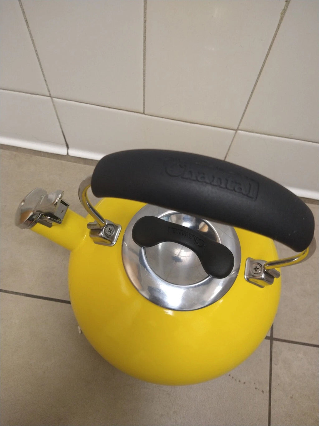 Chantal Vintage Whistling Tea Kettle Tea Pot Enamel On Steel Canary Yellow