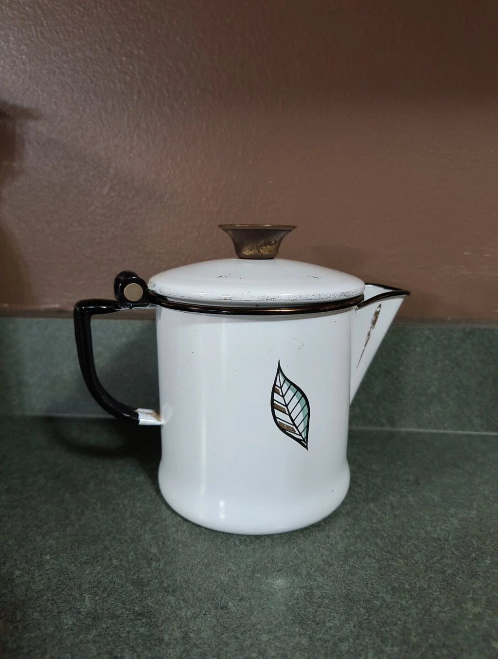 GEORGES BRIARD MCM ENAMELWARE TEA POT WHITE PINEAPPLE LEAVES STRAWBERRY BLACK