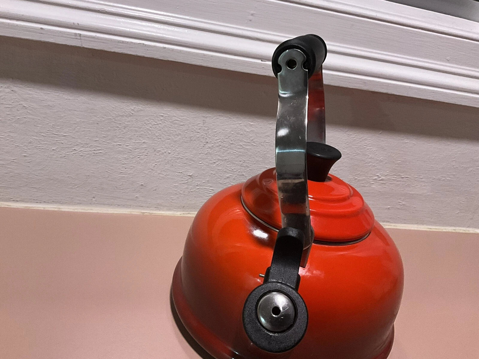 Le Creuset Red Cerise Tea Whistling Kettle 1.6L / 1.7 Qt Ombre Enamel Teapot