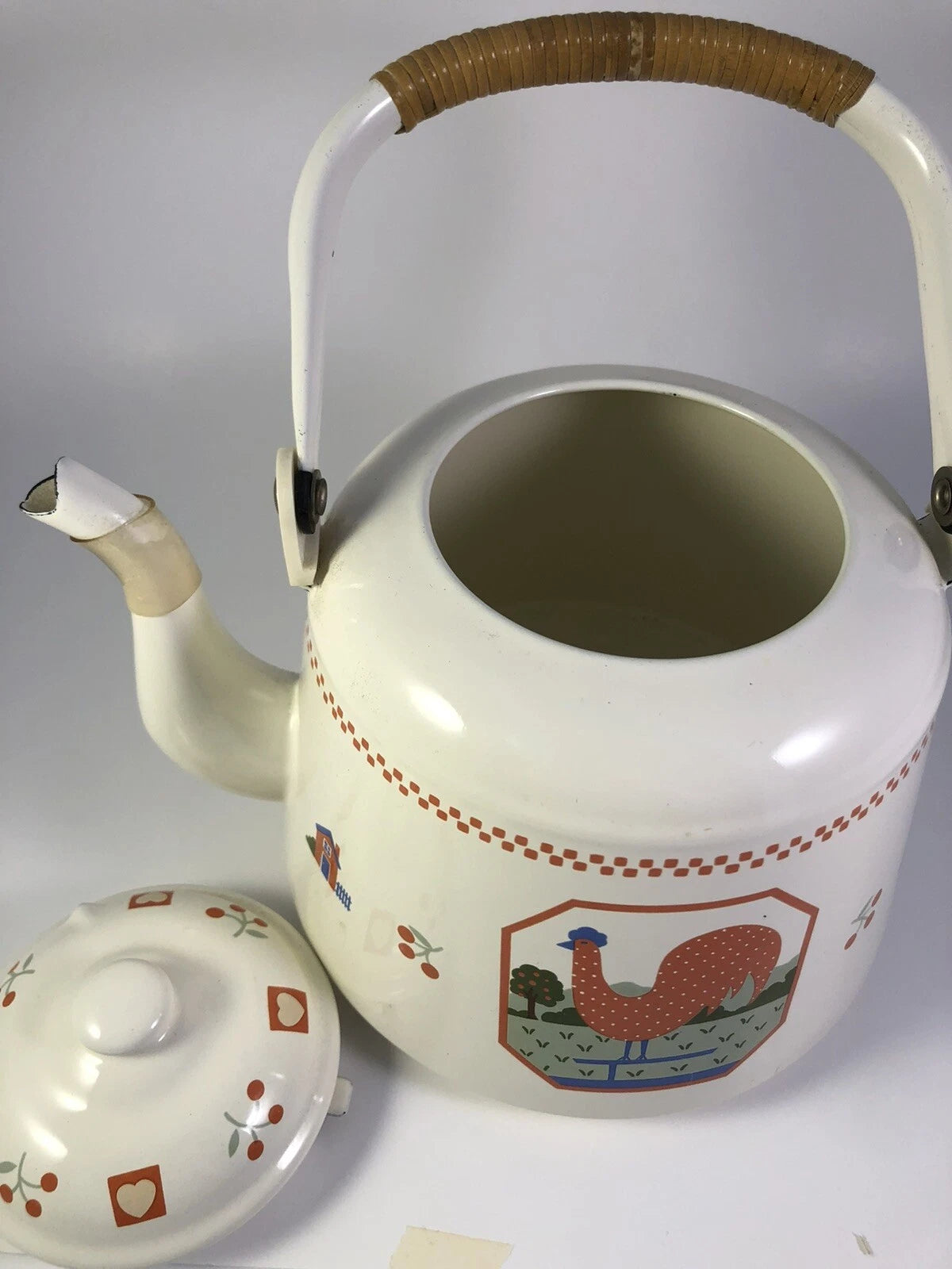 Vintage Raintree Heart And Home Collection enamel Farm Scene 1.5 Qt Teapot Japan