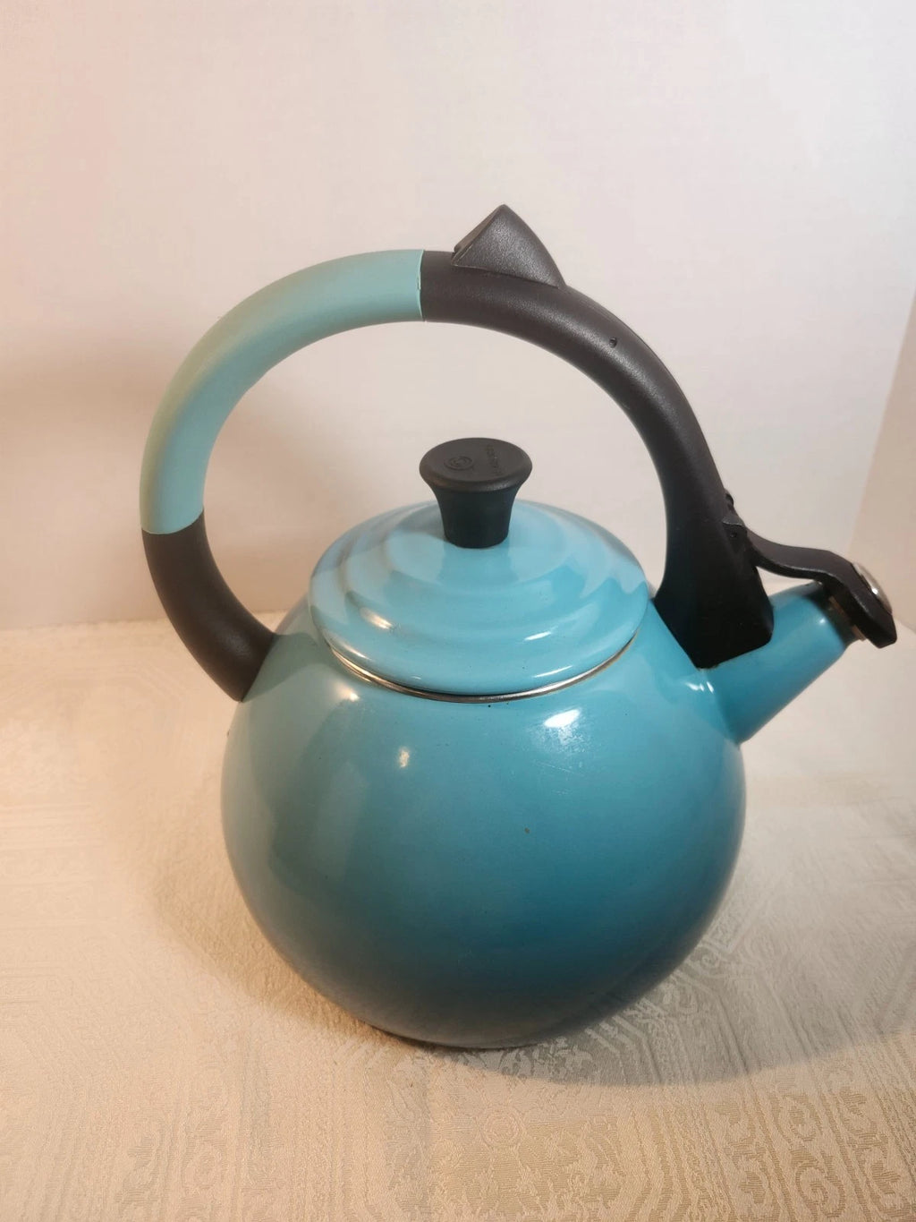 LECREUSET TEA KETTLE , TIFFANY BLUE