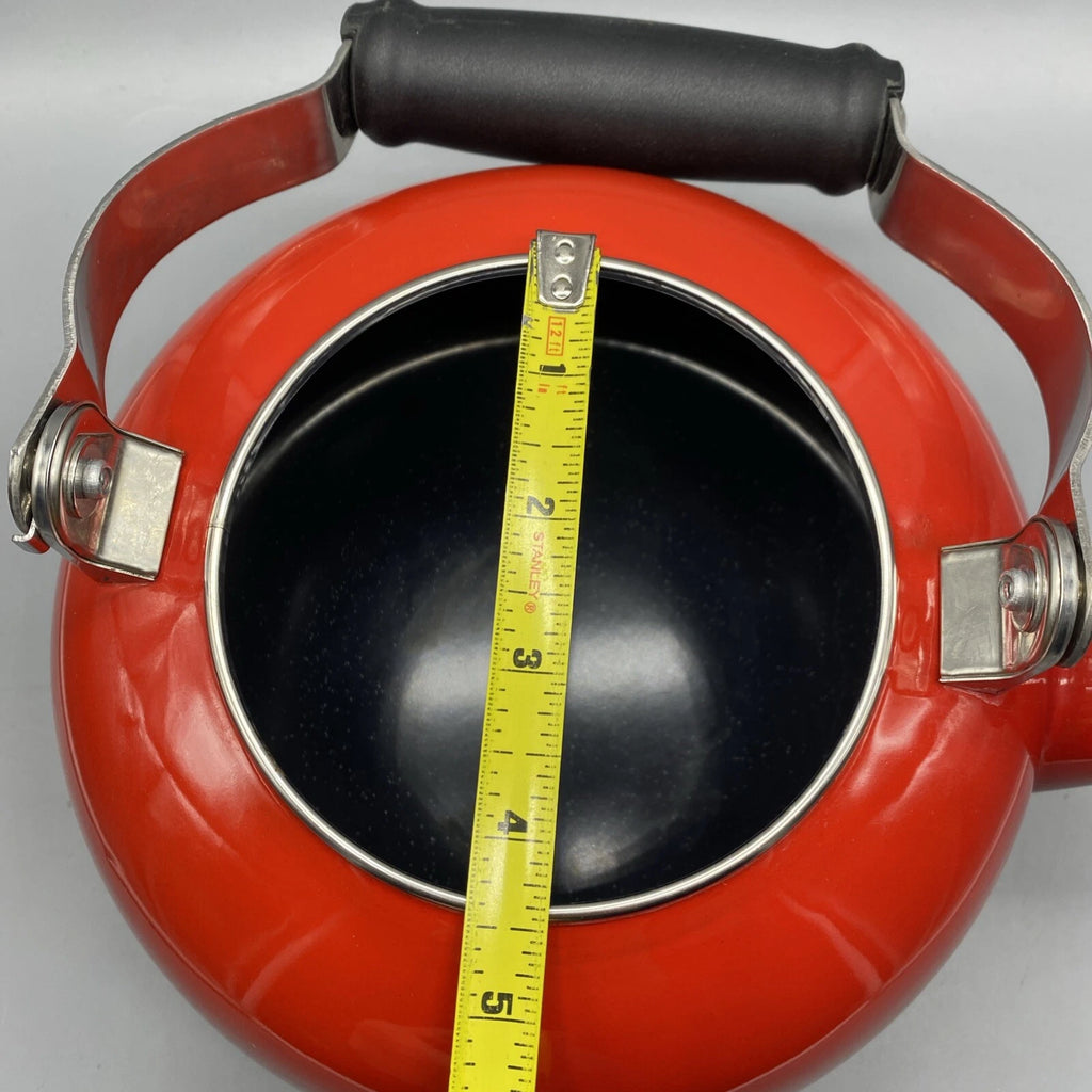 Le Creuset Classic Red Ombré Enamel Whistling Tea Kettle Pot 1.6 L / 1.7 Qt