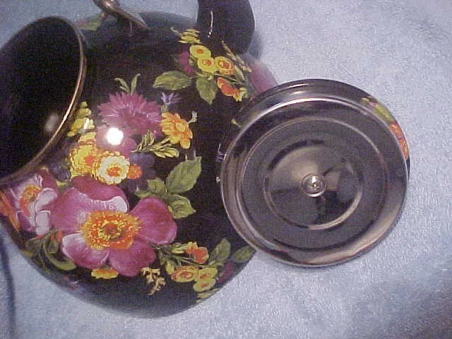 MacKENZIE CHILDS 3 QT BLACK FLOWER MARKET TEA KETTLEMINT