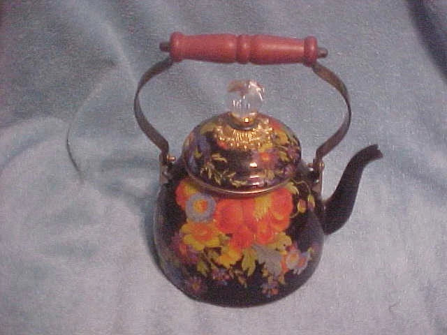 MacKENZIE CHILDS 2 QT BLACK FLOWER MARKET TEA KETTLE DISPLAY UNUSED