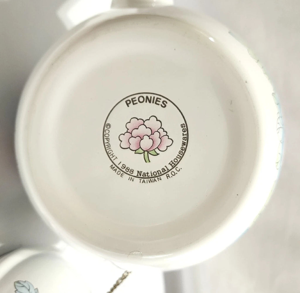 Vtg 1988 Tea Kettle Pot Enamel White Poppies Flowers Brass National Housewares