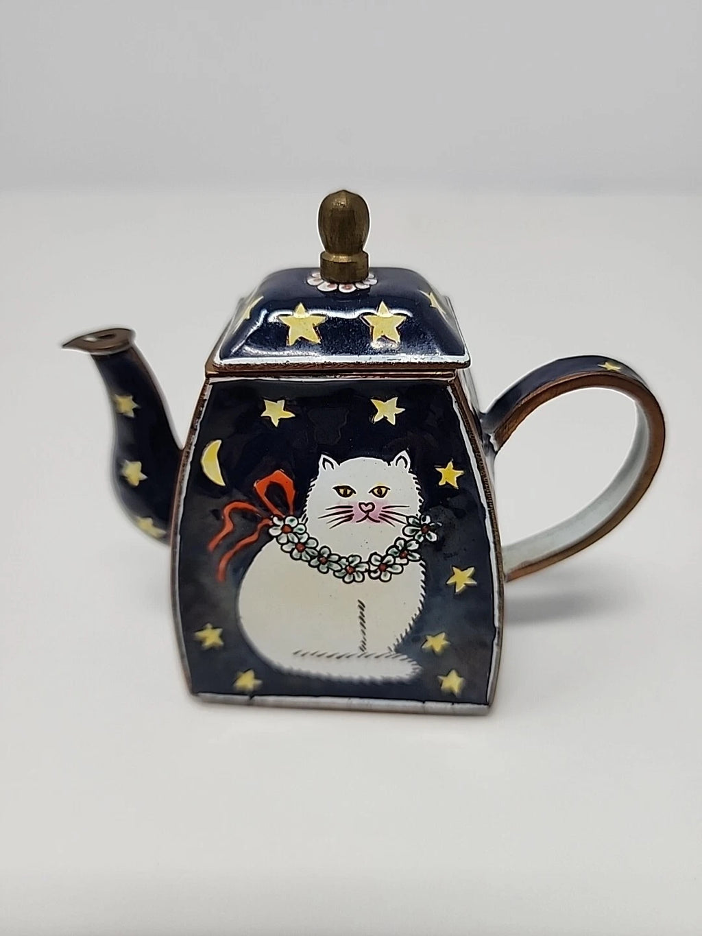 MINI ENAMEL TEA KETTLE TEAPOT KELVIN CHEN 1999 DECORATIVE CAT STARS RETIRED