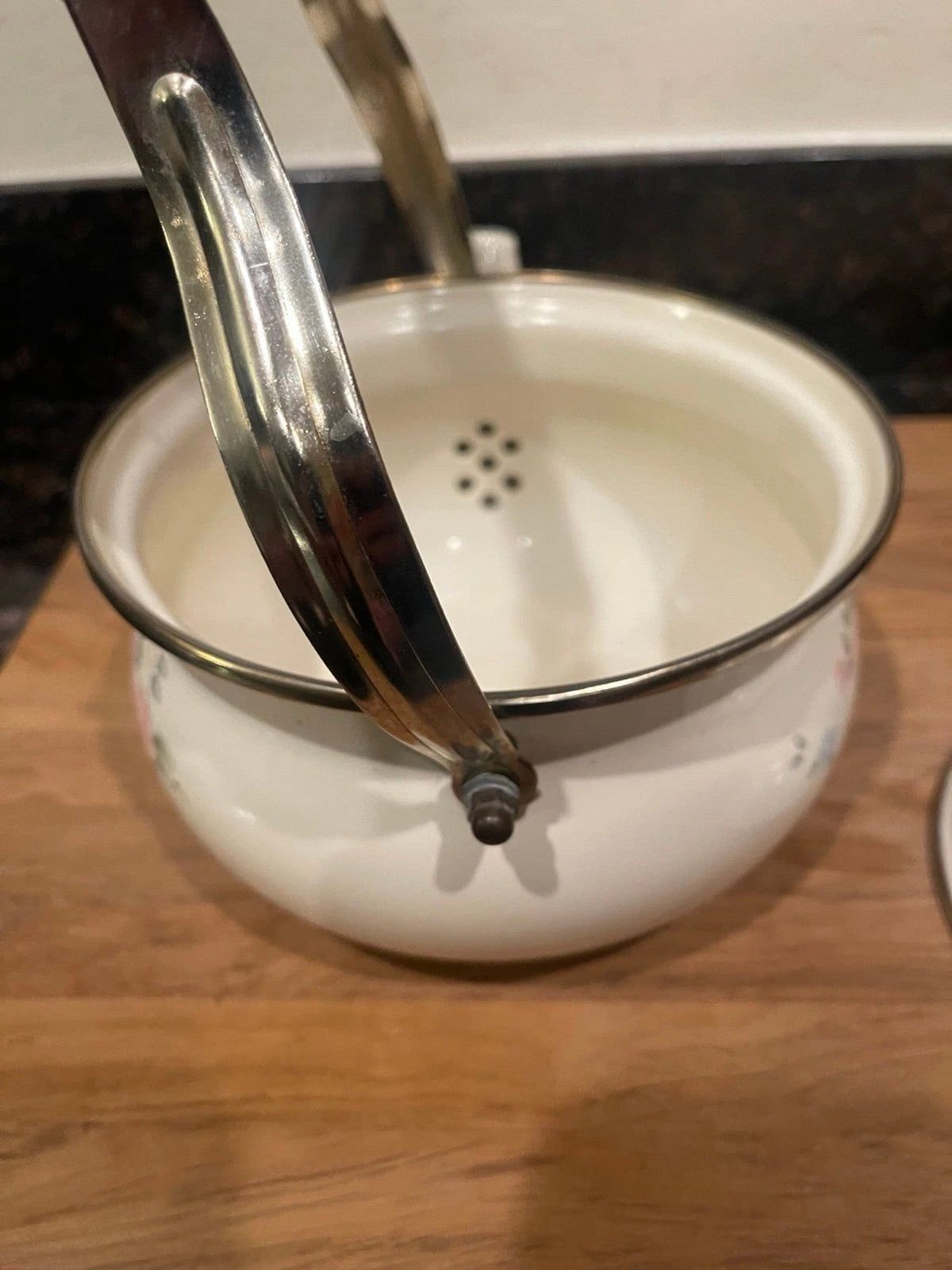 Pfaltzgraff Tea Rose Enamelware Kettle w/Lid