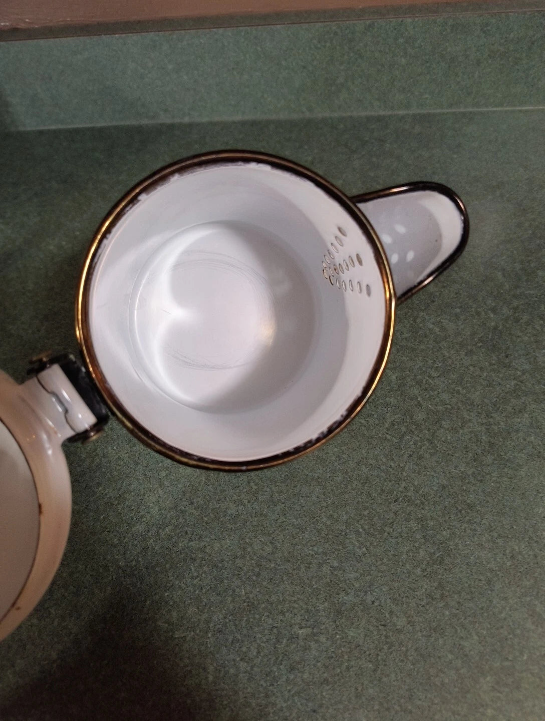 GEORGES BRIARD MCM ENAMELWARE TEA POT WHITE PINEAPPLE LEAVES STRAWBERRY BLACK