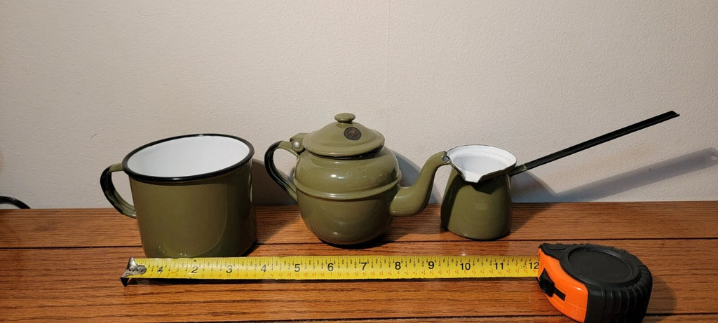 VINTAGE SET OF HUTA SILESIA ENAMEL WARE GREEN/WHITE CUP, TEA POT, WARMING POT