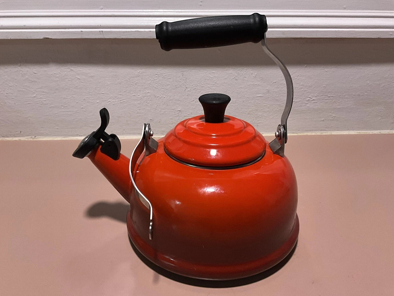 Le Creuset Red Cerise Tea Whistling Kettle 1.6L / 1.7 Qt Ombre Enamel Teapot