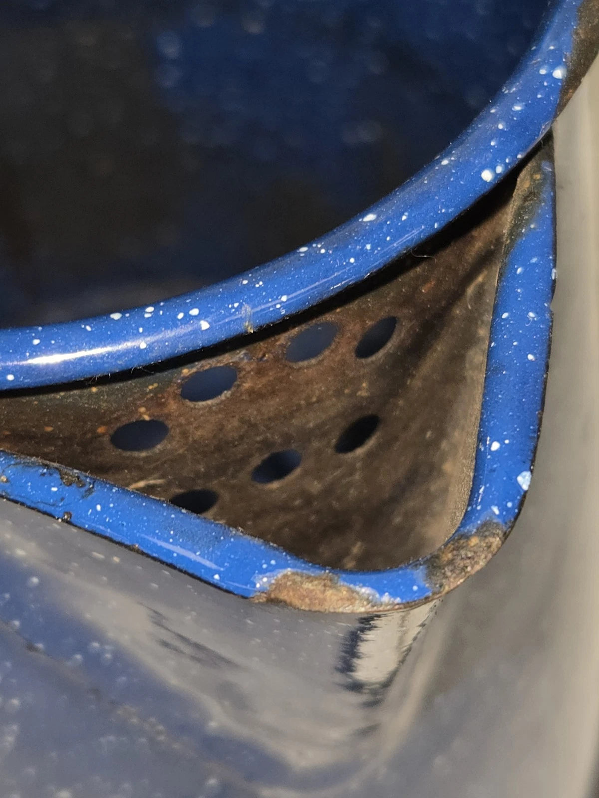 VTG Appropriately Rusted Blue Enamelware Small Camping Tea Coffee Pot