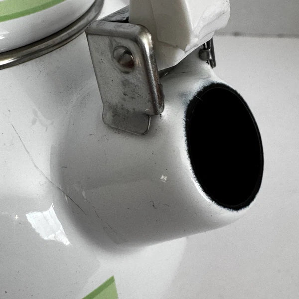 VILLEROY & BOCH Strawberries & Cream Metal Whistler Kettle Teapot 1.5 Qt N180